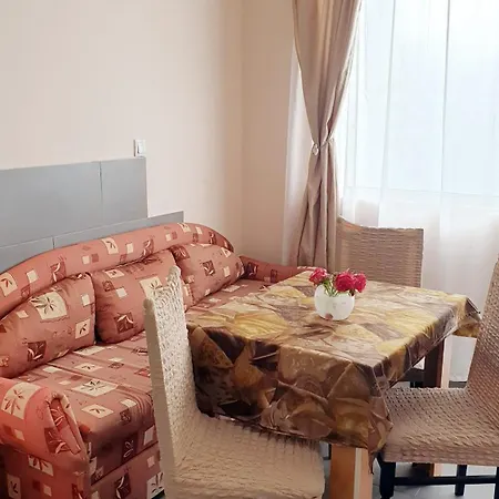 Paralax Ξενοδοχείο 2*