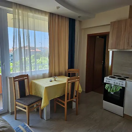 Ξενοδοχείο Paralax 2*